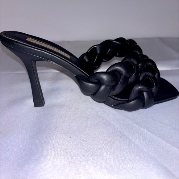 BILLINI SALIDA BLACK WOVEN MULES SLIP ON HIGH HEEL SHOES SIZE 9 - Picture 1 of 6